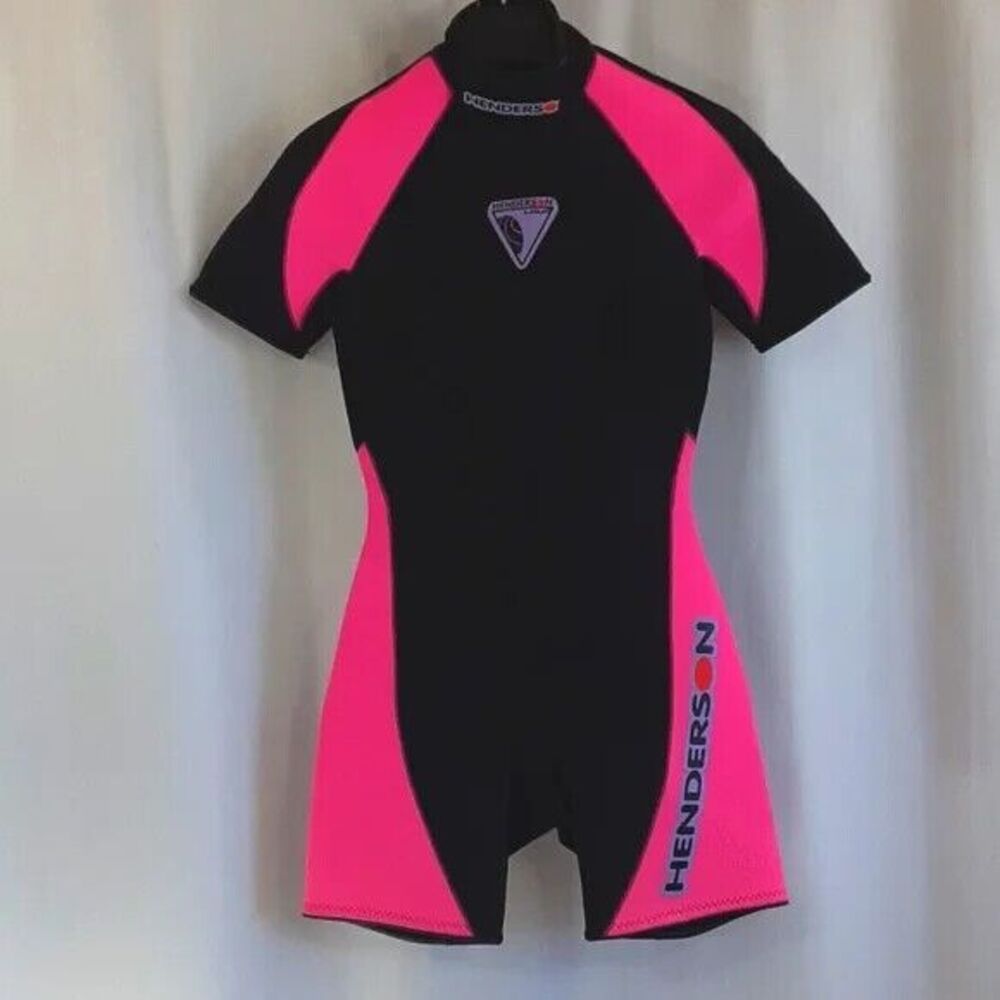 Henderson Aquatics size XS wet suit